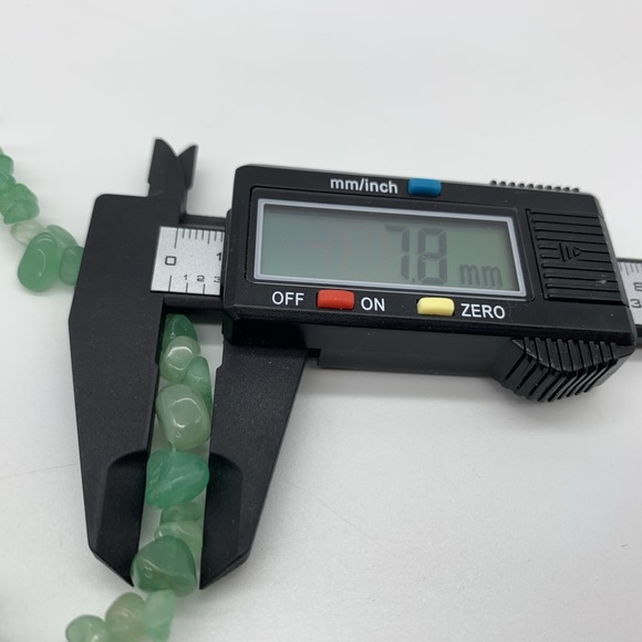 #2 Green Aventurine Natural Rough Stone Necklace - Picture 6 of 8